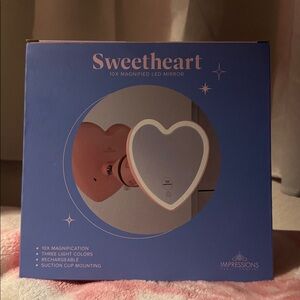 Heart-Shaped LED Vanity Mirror - Pink